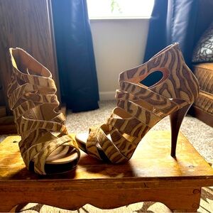 Boutique 9 Striped heels. Gently worn. No visible wear nor tear.